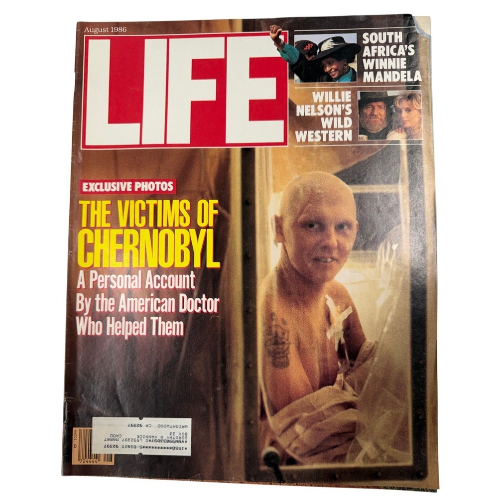 Vintage LIFE Magazine August 1986 Chernobyl Victims Winnie Mandela Willie Nelson